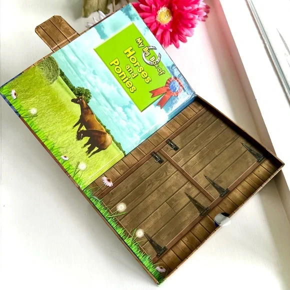 NEW My Big Box of Horses & Ponies Figures Stable Prize Ribbon Horse Book Toy Set - Picture 3 of 13